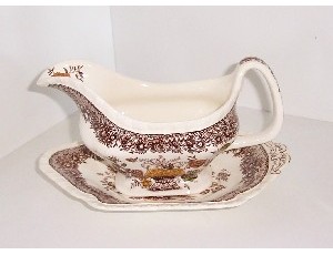 Gravy Boat & Underplate Gravy Boat & Underplate