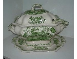 Large Bedford Tureen (inc. ladle & underplate)